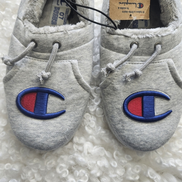 BNWT Champion Sz 7 Embroidered Logo Oxford Gray University 2 Slippers Loafers - Picture 6 of 10